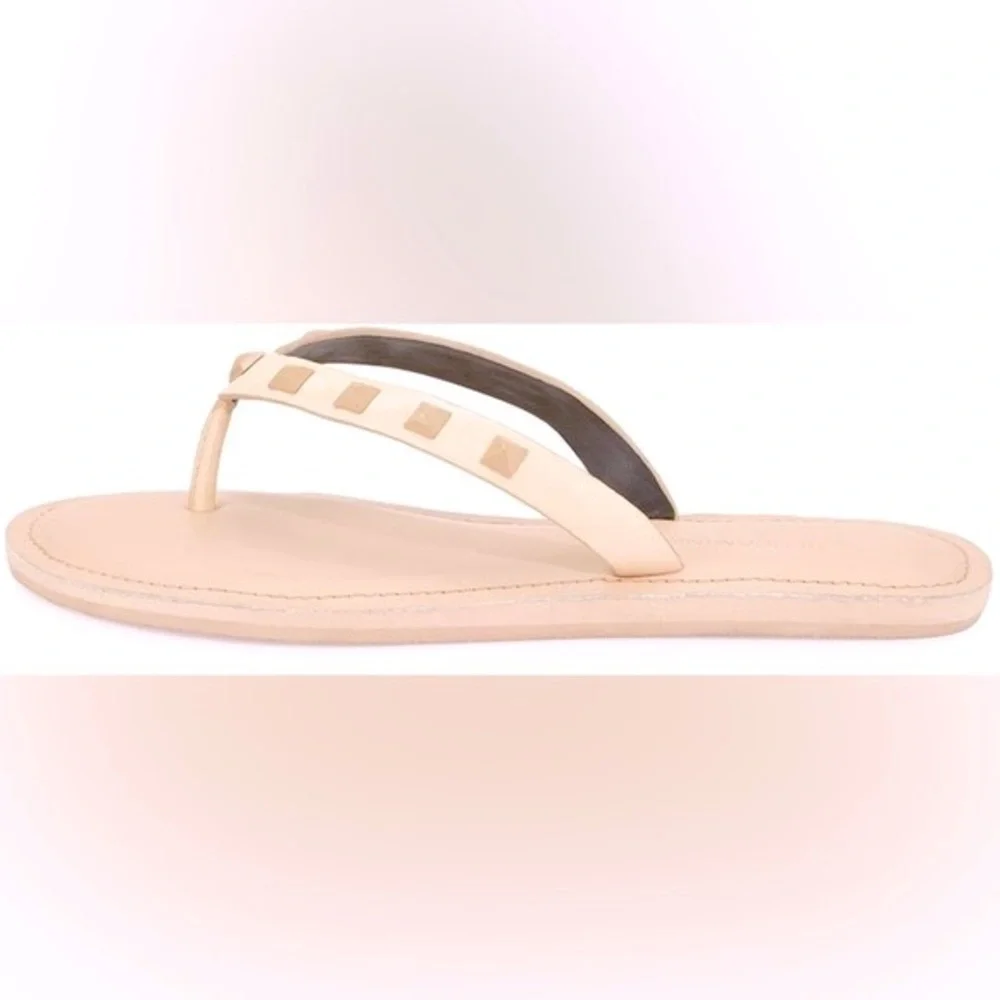 REBECCA MINKOFF Fiona Leather Nude Studded Flip Flops Thong Sandals Tan Shoes